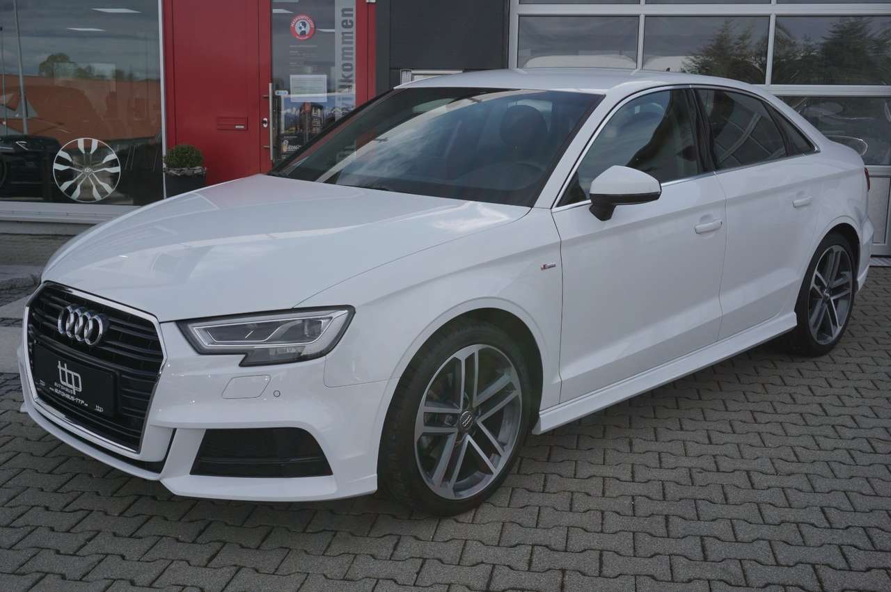 Audi A3 Limousine 35 TFSI S-line - Photo