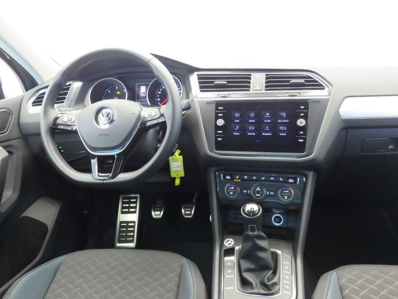 VW Tiguan IQ-Drive - Photo