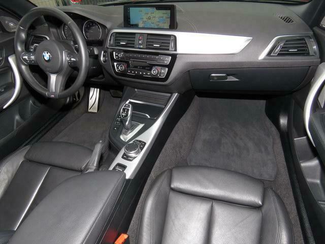 BMW M240i xDrive Cabrio - Photo